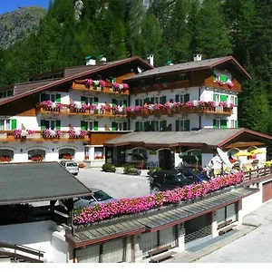 Roy Hotel